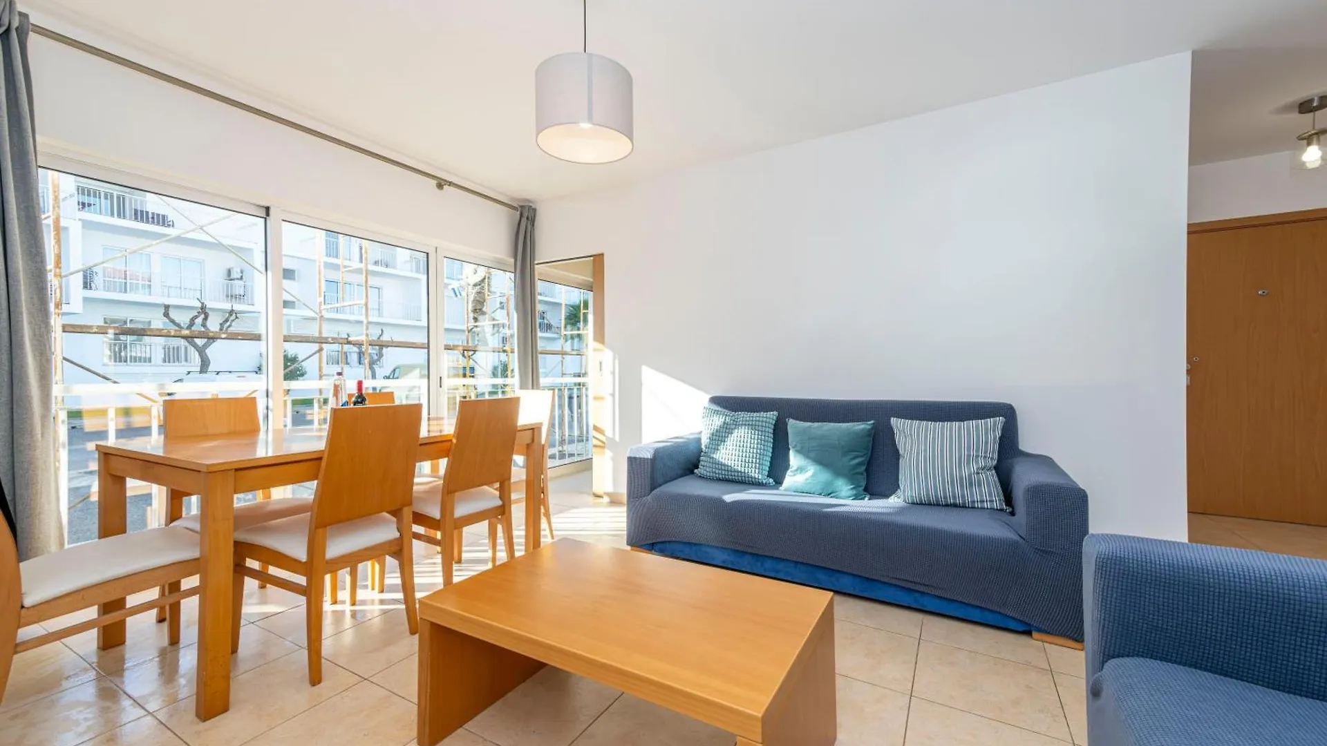 Beachside Bliss 5 Mins Beach & Waterfront - Pool - Wi-Fi - Smart Tv Tavira 0*,  Portugal